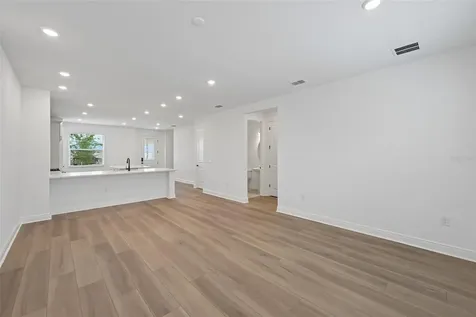 8229 Seaflower Parkway Bradenton FL 34210
