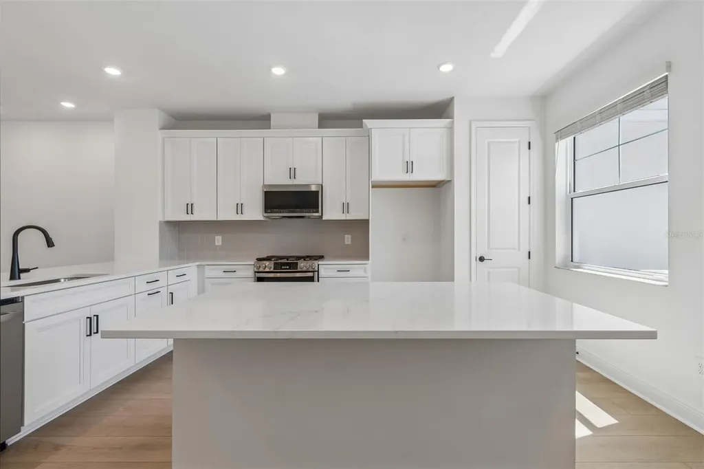 8119 Seaflower Parkway Bradenton FL 34210