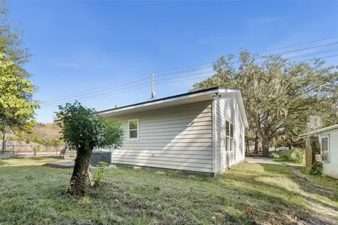 702 SE 8th Street Gainesville FL 32601
