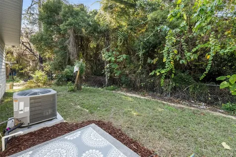 702 SE 8th Street Gainesville FL 32601