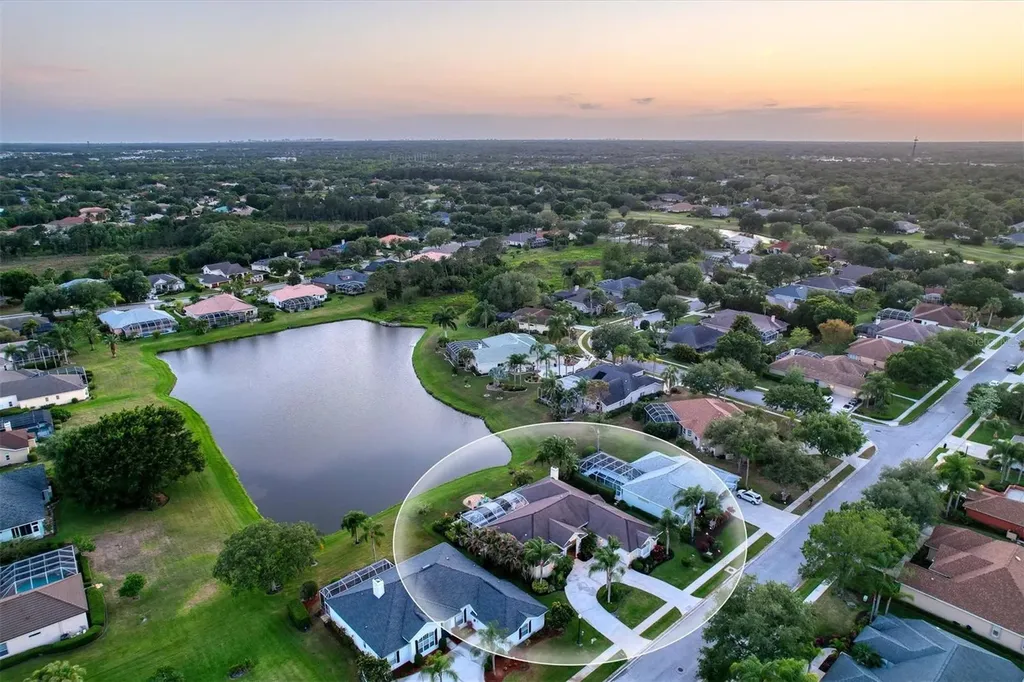 9910 Laurel Valley Avenue Circle Bradenton FL 34202
