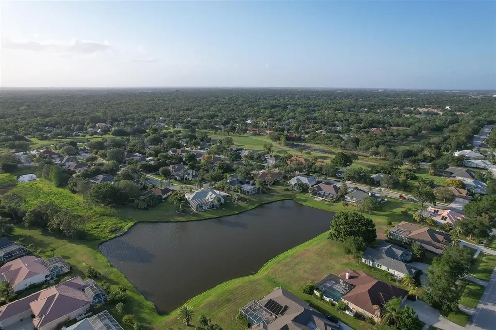 9910 Laurel Valley Avenue Circle Bradenton FL 34202