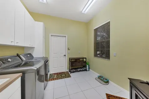 9910 Laurel Valley Avenue Circle Bradenton FL 34202