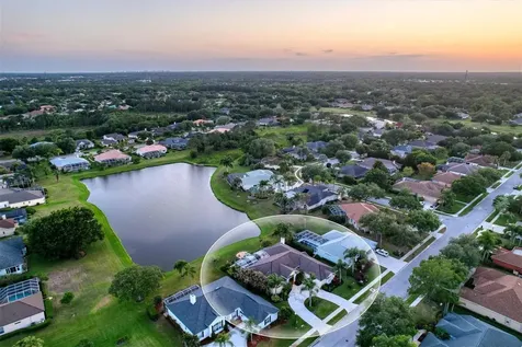 9910 Laurel Valley Avenue Circle Bradenton FL 34202