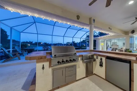 9910 Laurel Valley Avenue Circle Bradenton FL 34202