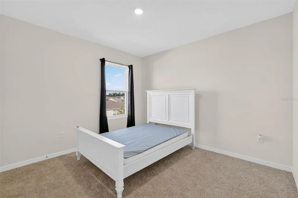 11338 Amber Ridge Drive Zellwood FL 32798