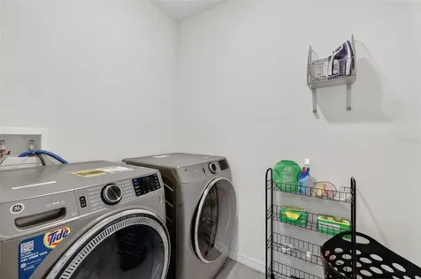 11338 Amber Ridge Drive Zellwood FL 32798