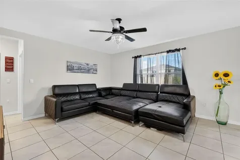 11338 Amber Ridge Drive Zellwood FL 32798