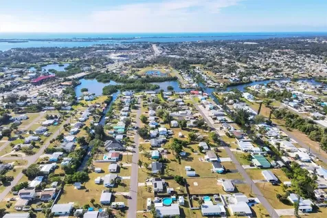 1172 Edgemere Place Englewood FL 34224