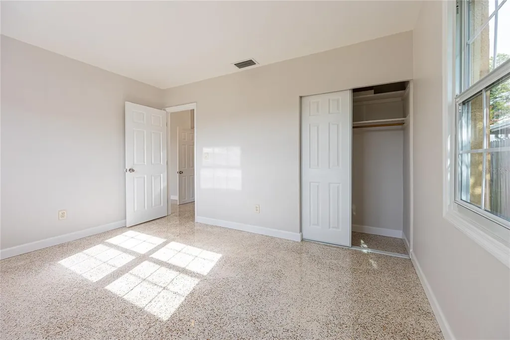 5773 3rd Avenue N St Petersburg FL 33710