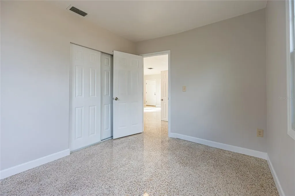 5773 3rd Avenue N St Petersburg FL 33710