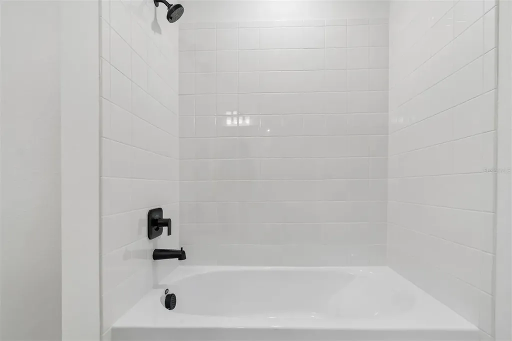 8233 Seaflower Parkway Bradenton FL 34210