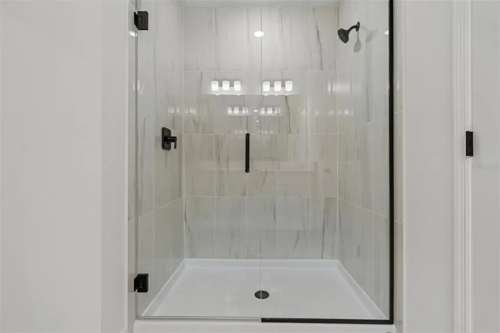 8233 Seaflower Parkway Bradenton FL 34210