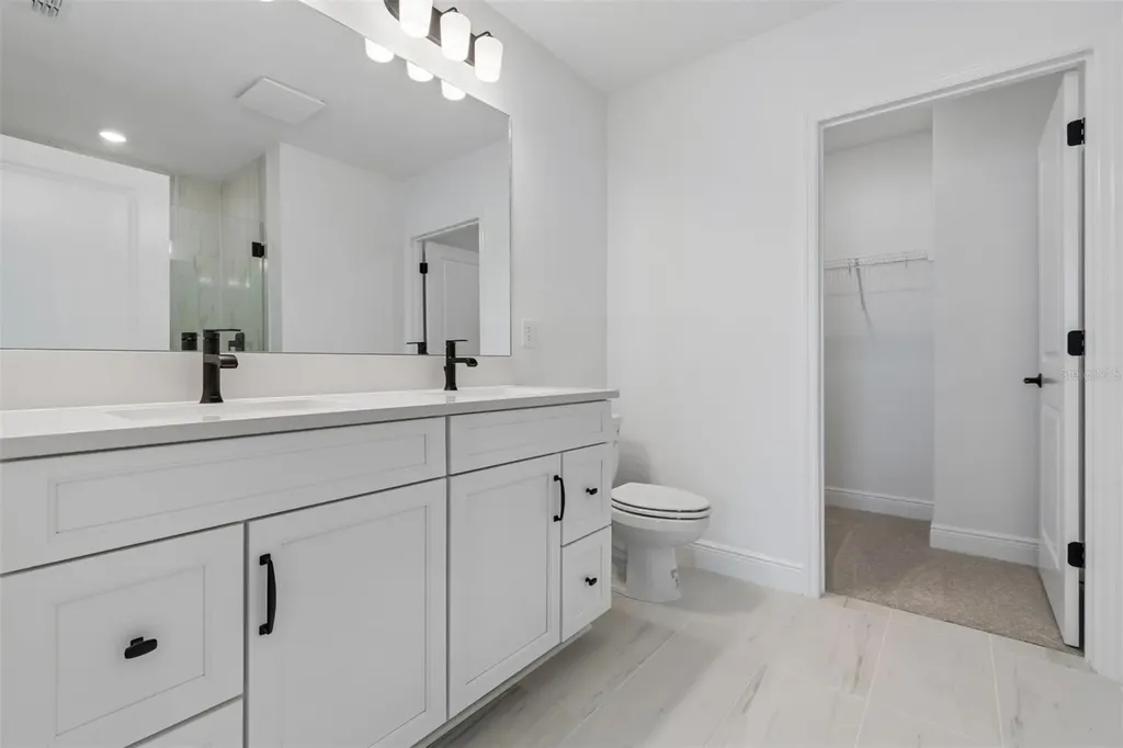 8233 Seaflower Parkway Bradenton FL 34210