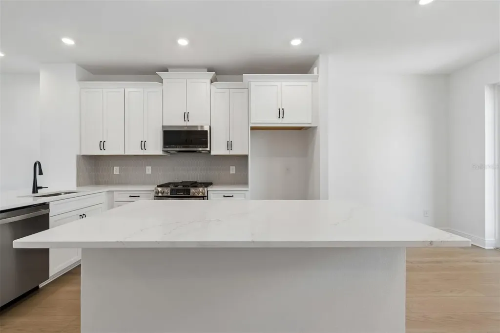 8233 Seaflower Parkway Bradenton FL 34210