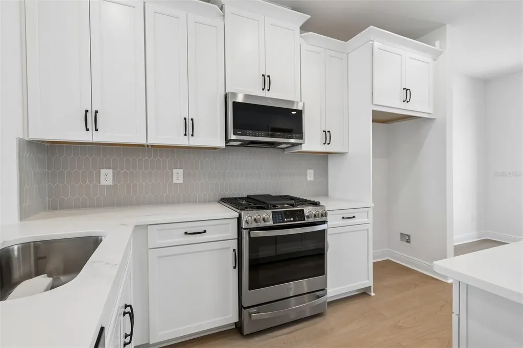 8233 Seaflower Parkway Bradenton FL 34210