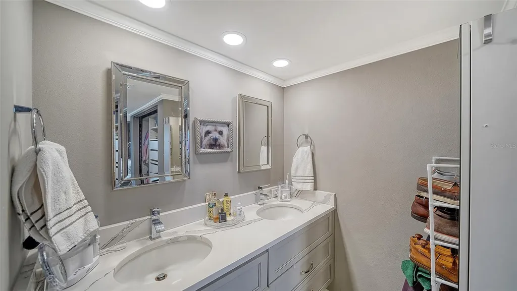 707 S Gulfstream Avenue Sarasota FL 34236