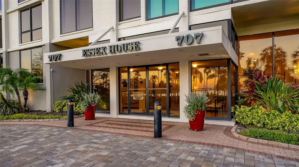 707 S Gulfstream Avenue Sarasota FL 34236