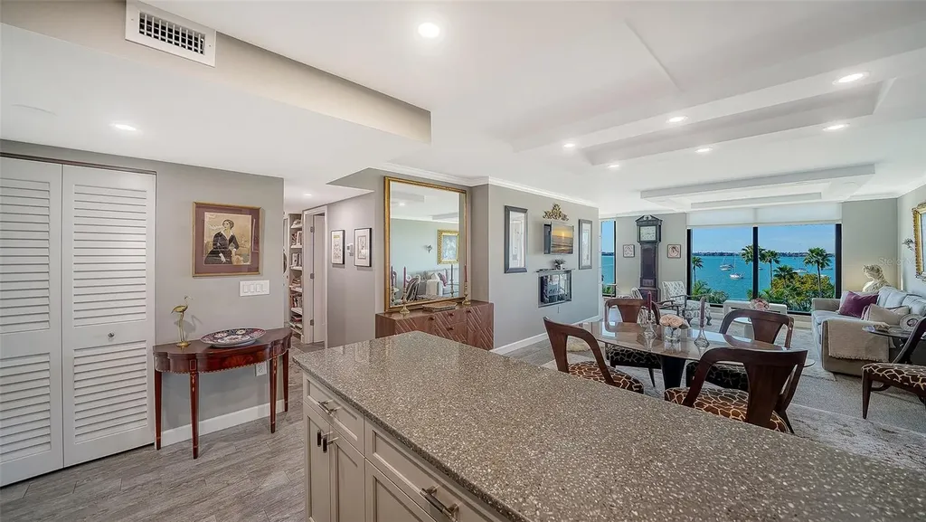 707 S Gulfstream Avenue Sarasota FL 34236