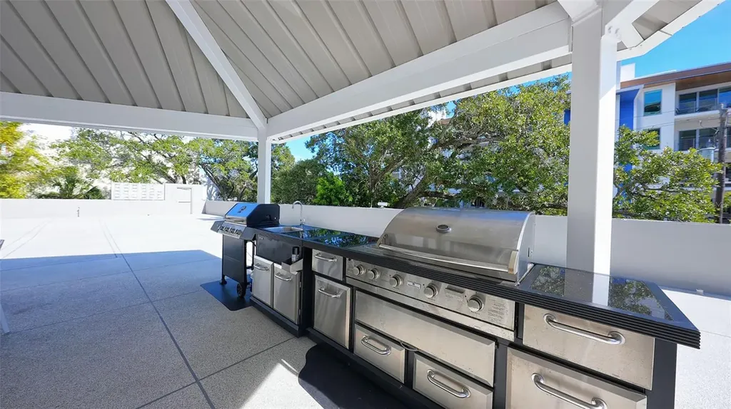 707 S Gulfstream Avenue Sarasota FL 34236