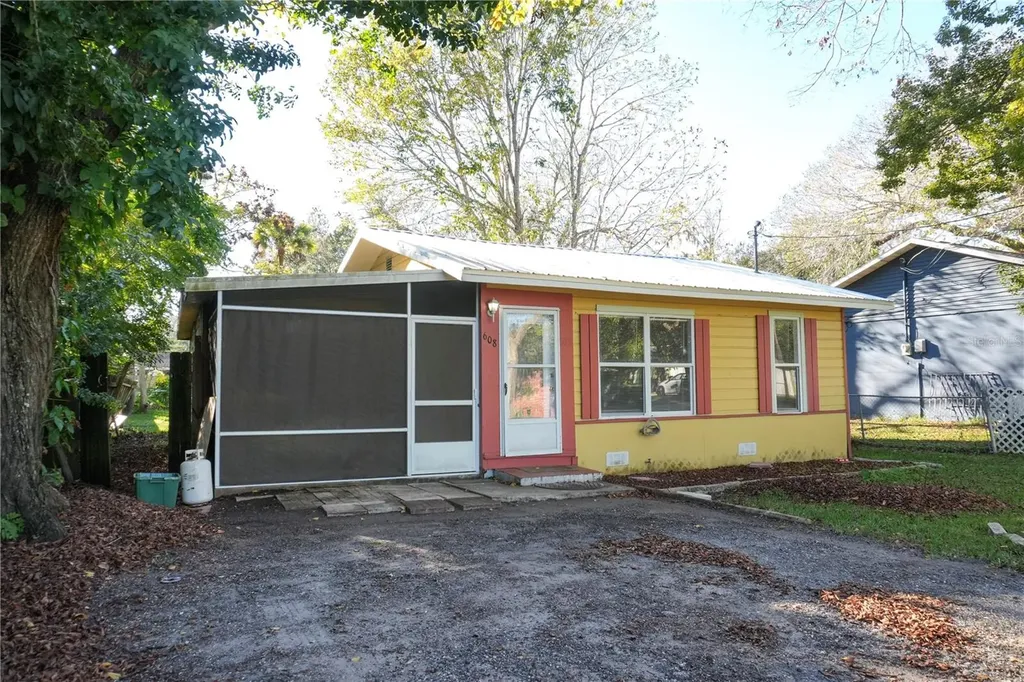 608 Bay Avenue Daytona Beach FL 32117