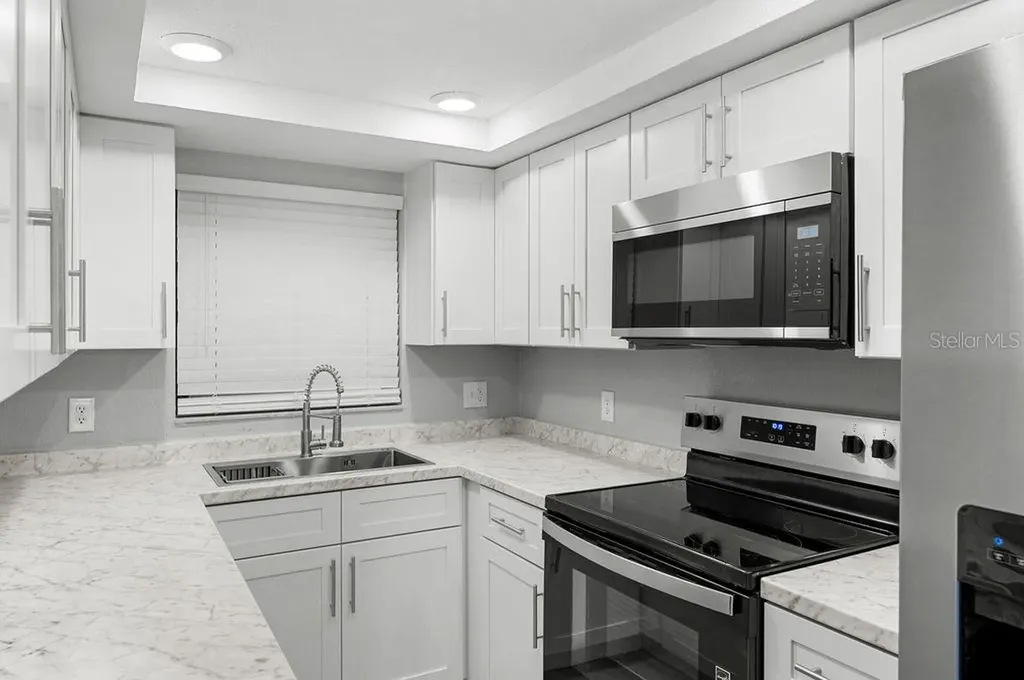 7217 Cloister Drive Sarasota FL 34231