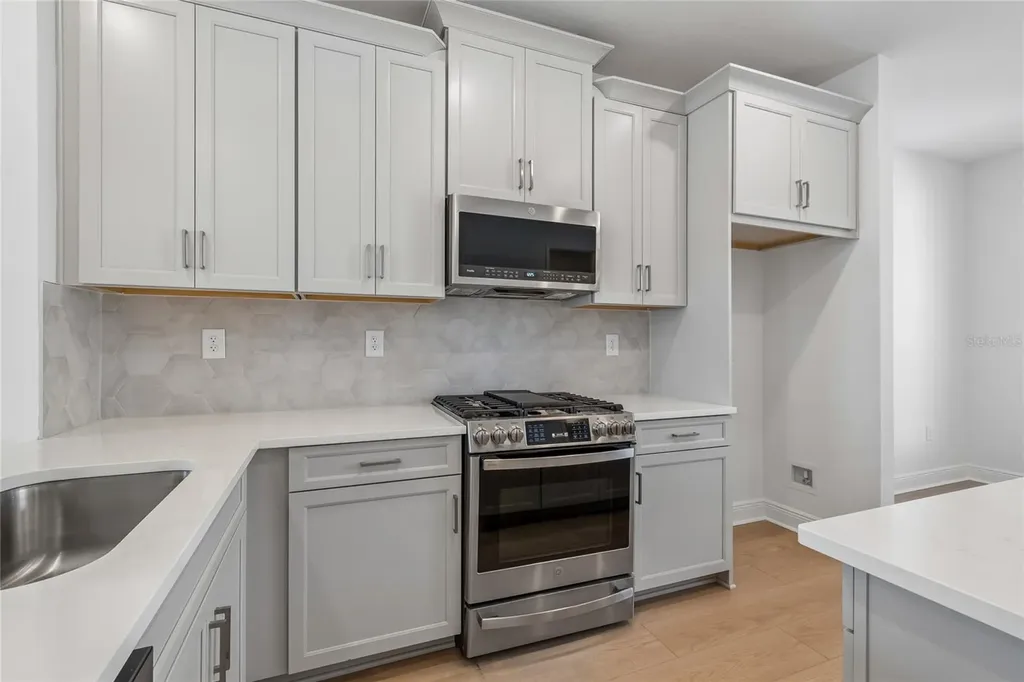 8123 Seaflower Parkway Bradenton FL 34210