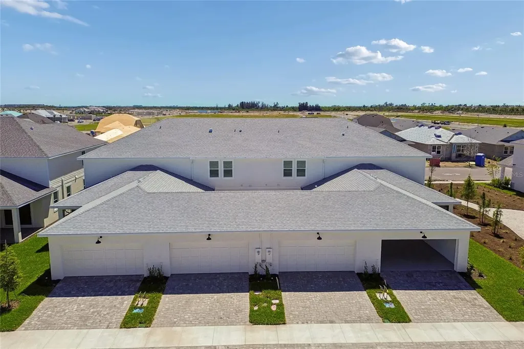 8123 Seaflower Parkway Bradenton FL 34210
