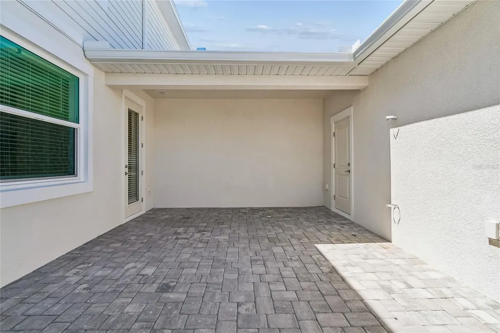 8123 Seaflower Parkway Bradenton FL 34210