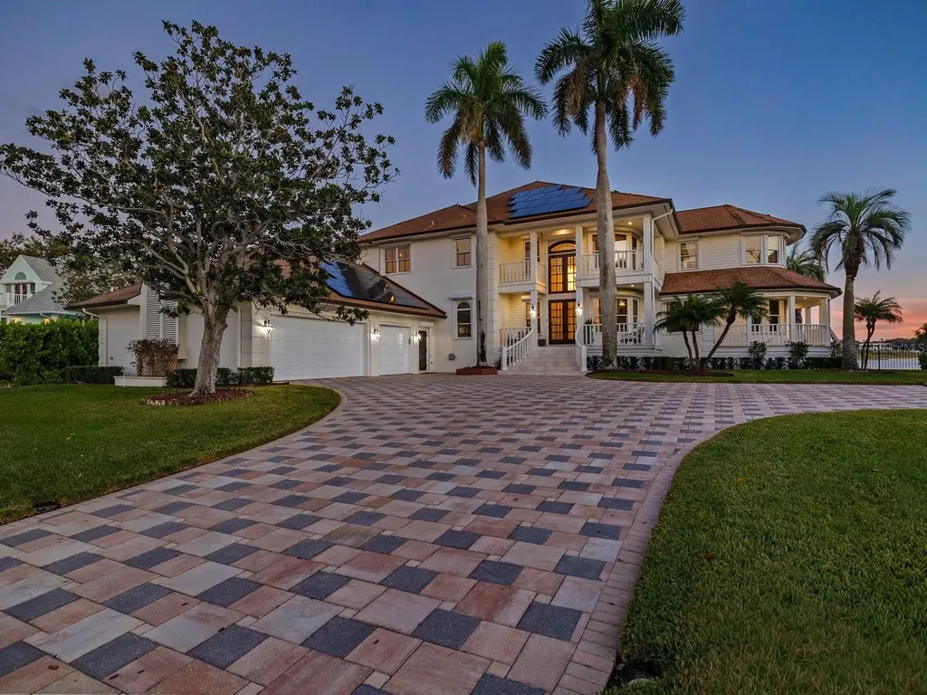 429 St Andrews Drive Belleair FL 33756
