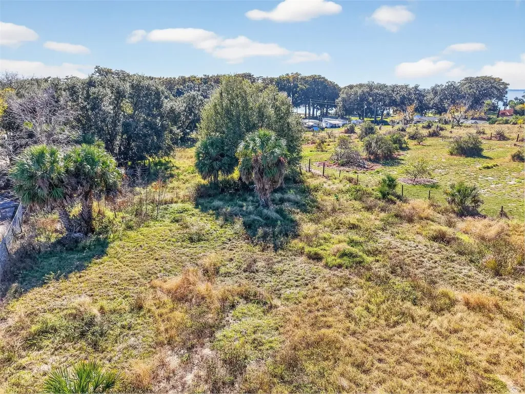 11911 Lane Park Road Tavares FL 32778
