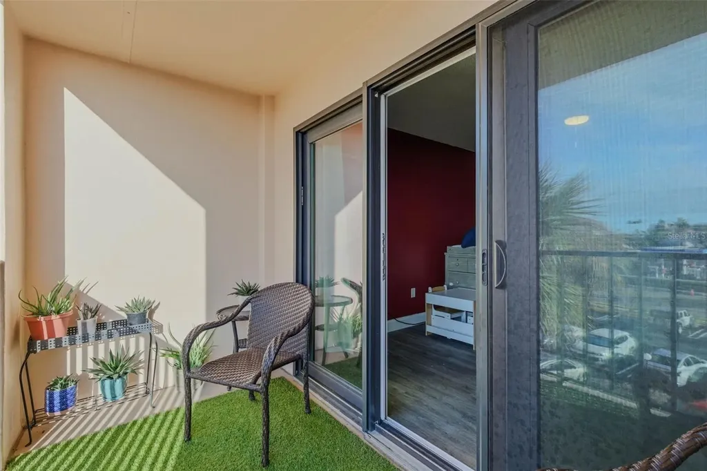 51 Island Way Clearwater Beach FL 33767