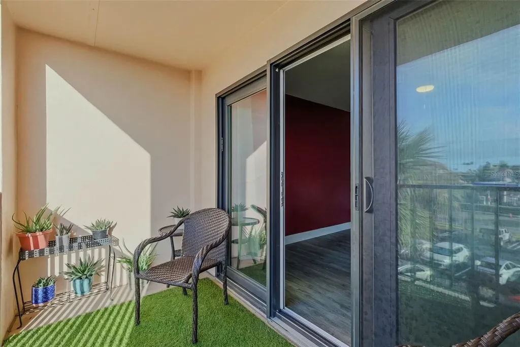 51 Island Way Clearwater Beach FL 33767
