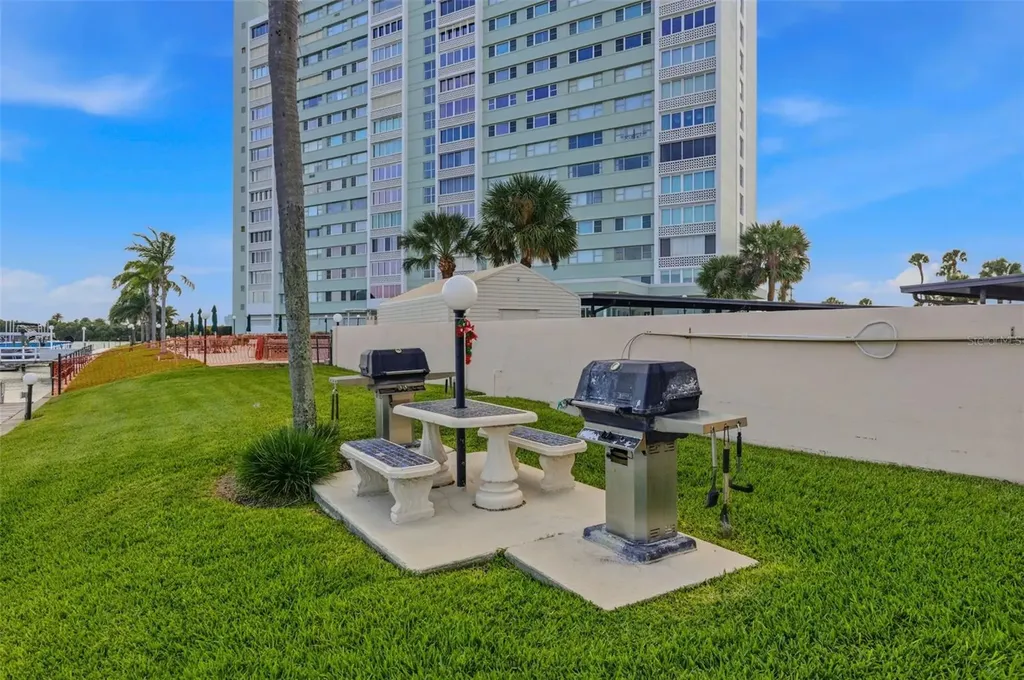 51 Island Way Clearwater Beach FL 33767