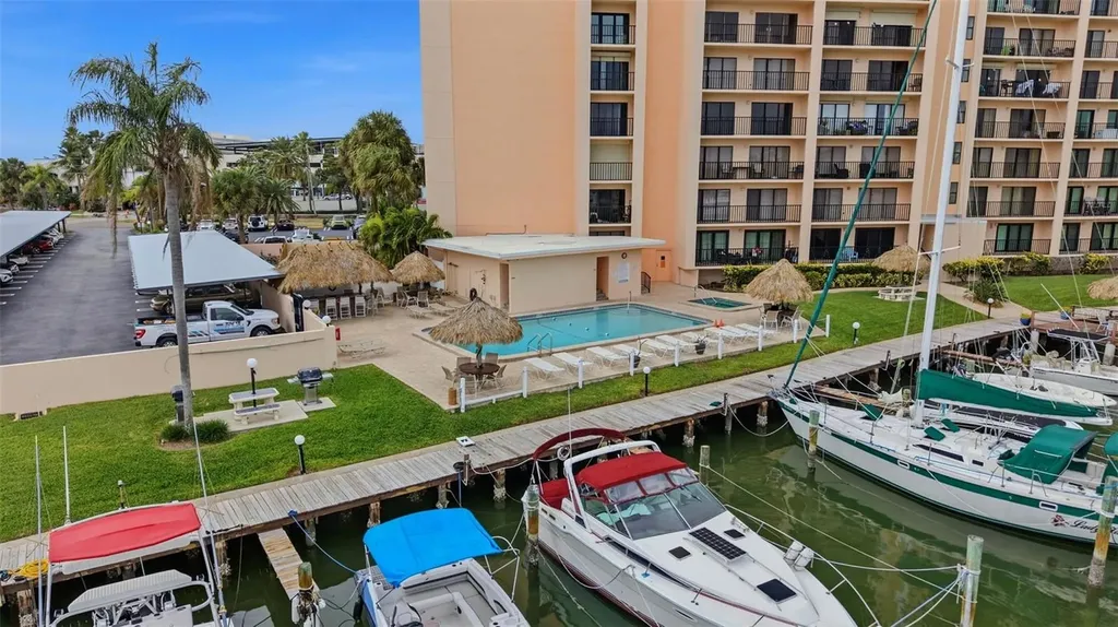 51 Island Way Clearwater Beach FL 33767