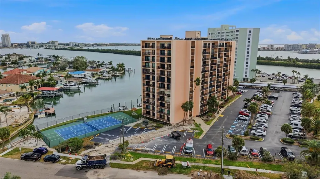51 Island Way Clearwater Beach FL 33767