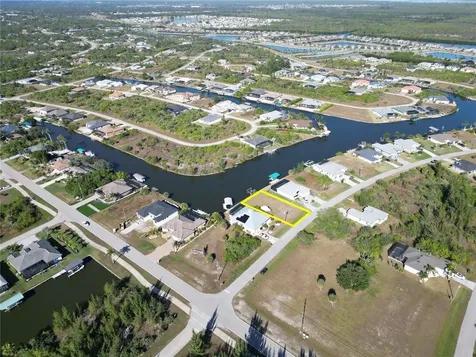 8050 Arlewood Circle Port Charlotte FL 33981