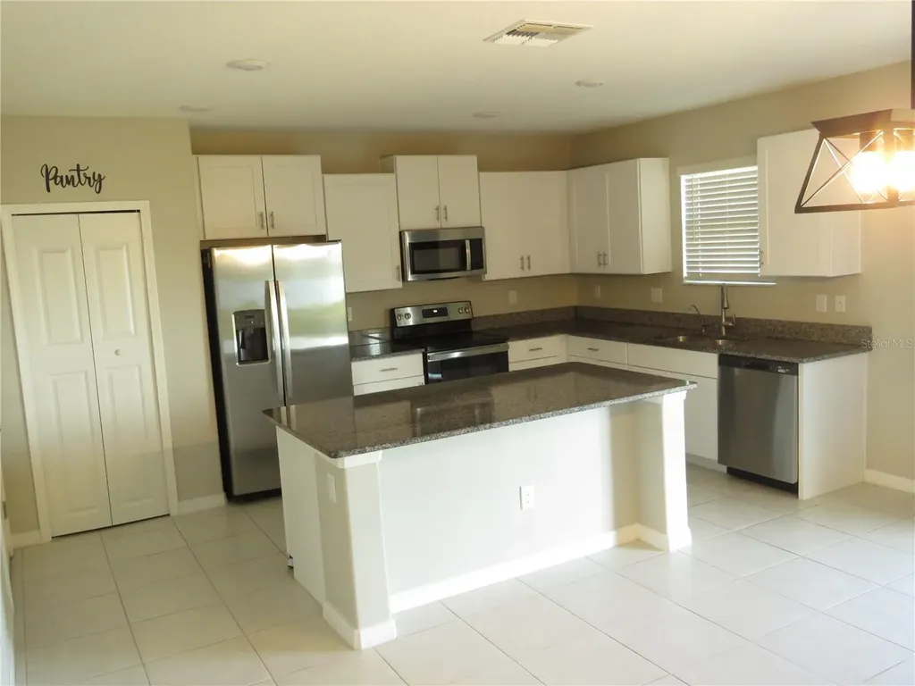 15518 Miller Creek Drive Sun City Center FL 33573