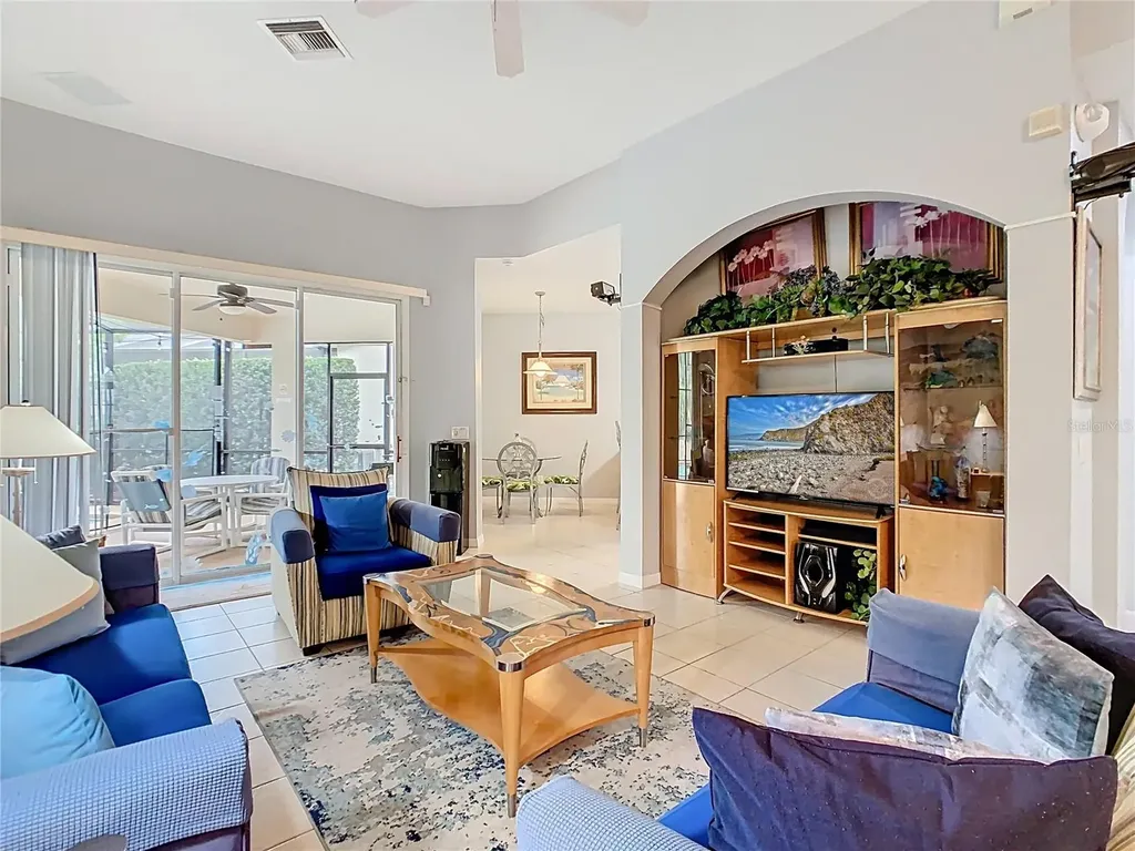 574 Tupelo Circle Davenport FL 33897