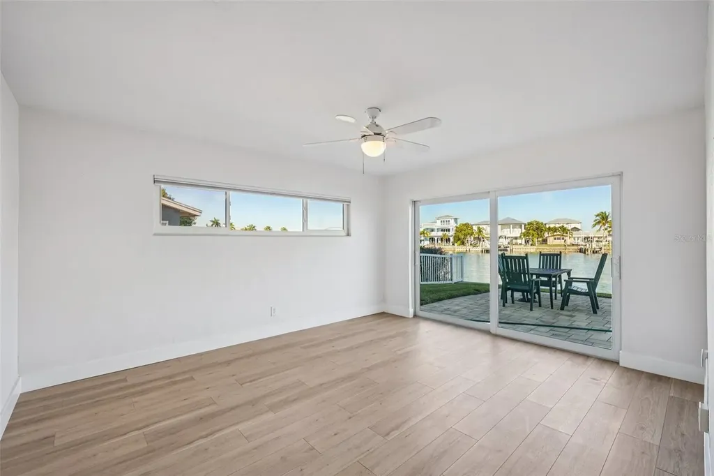 11055 6th Street E Treasure Island FL 33706