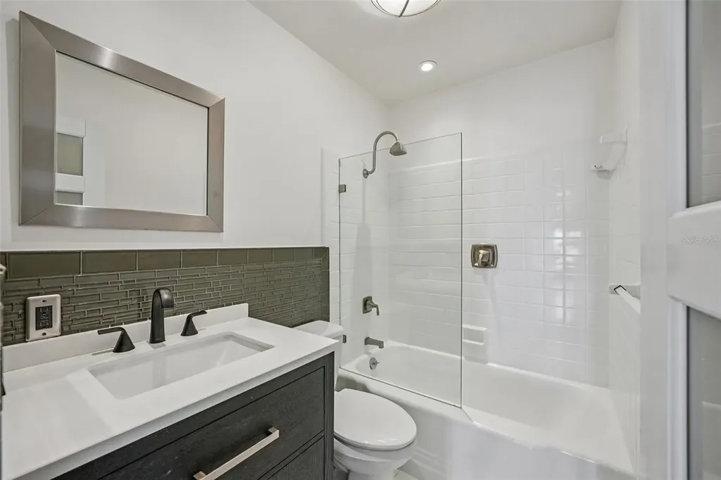 11055 6th Street E Treasure Island FL 33706