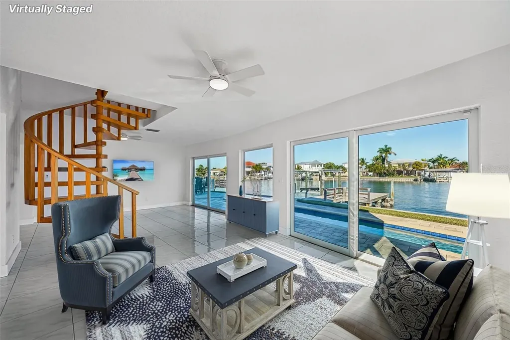 11055 6th Street E Treasure Island FL 33706