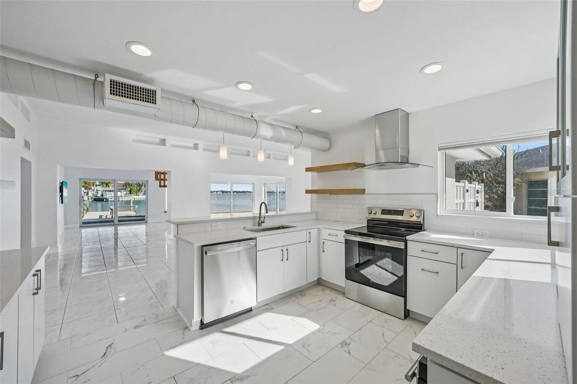 11055 6th Street E Treasure Island FL 33706