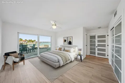 11055 6th Street E Treasure Island FL 33706