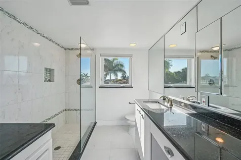 11055 6th Street E Treasure Island FL 33706