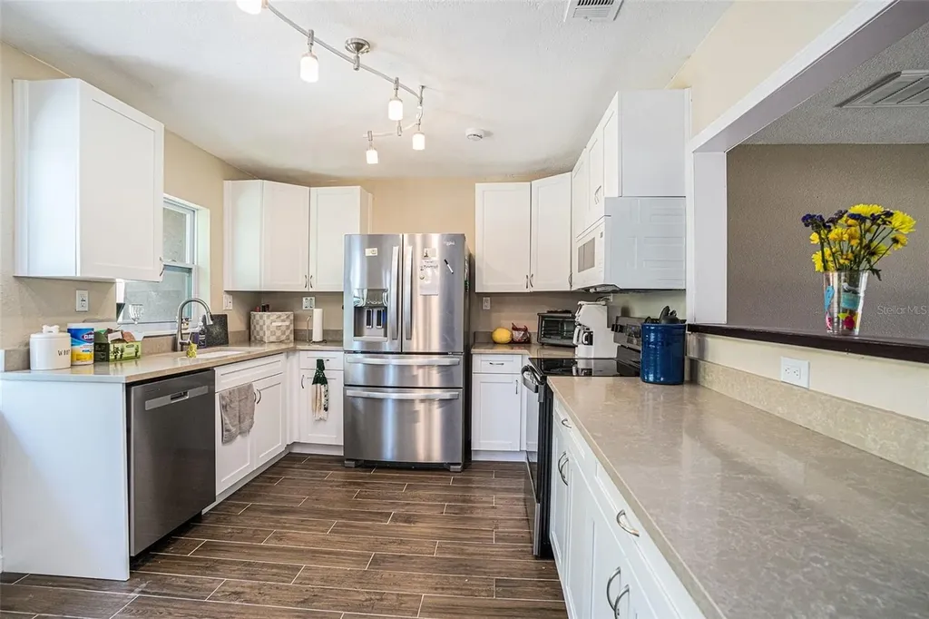 705 Bayshore Drive Tarpon Springs FL 34689