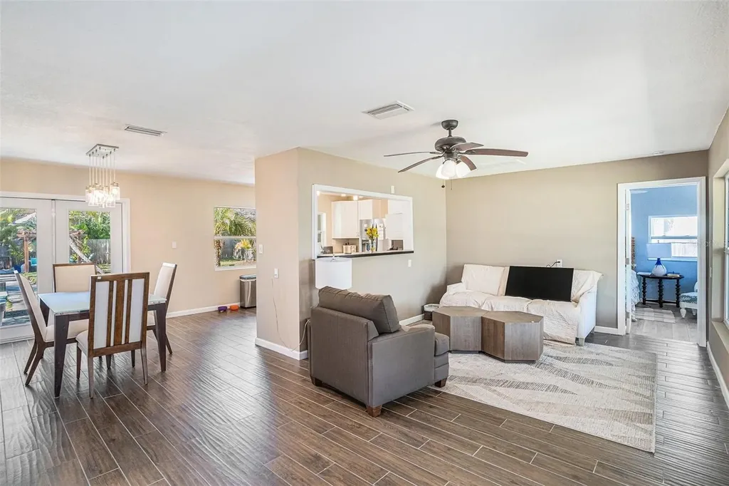 705 Bayshore Drive Tarpon Springs FL 34689