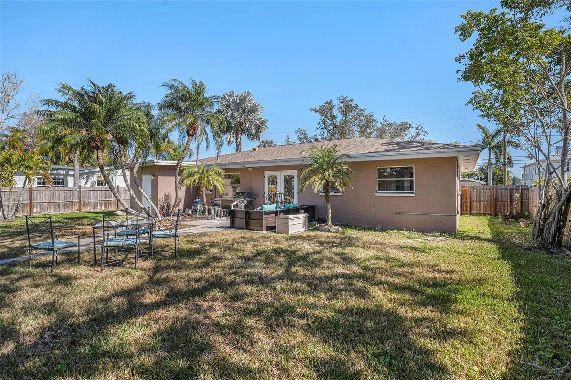 705 Bayshore Drive Tarpon Springs FL 34689