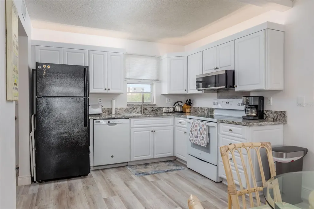 7405 Bay Island Drive S South Pasadena FL 33707