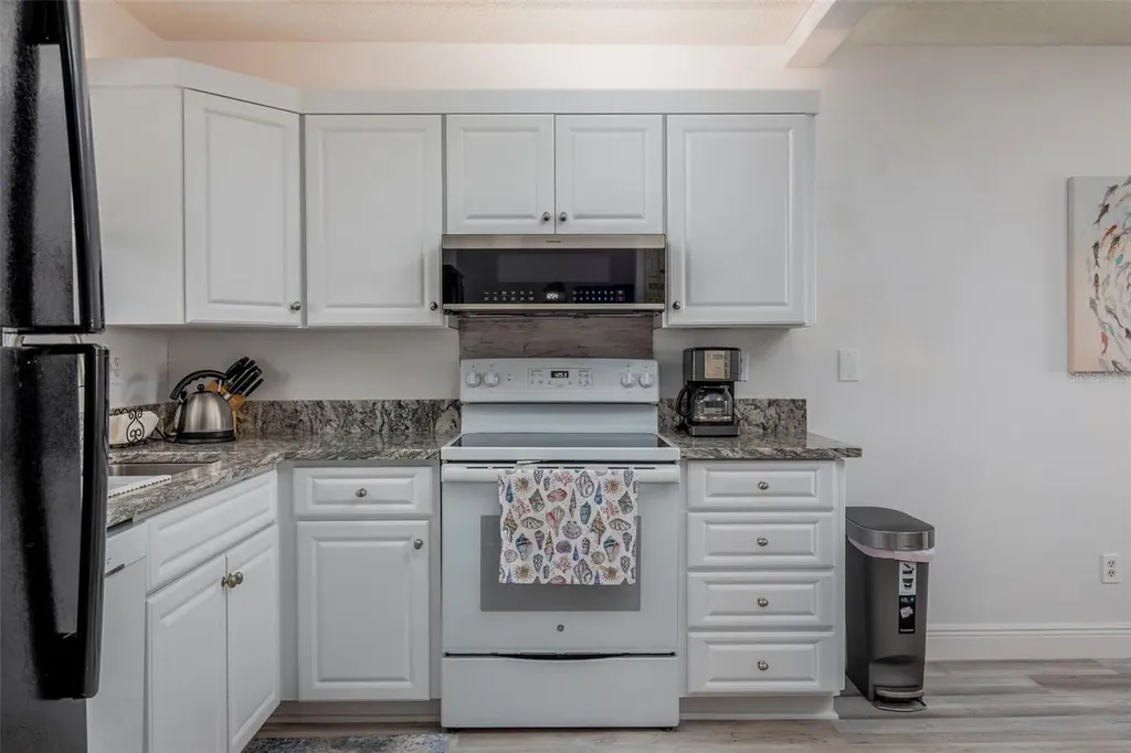 7405 Bay Island Drive S South Pasadena FL 33707